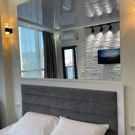 Apartamento Dar Tower Batumi Exterior foto