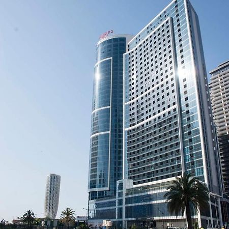 Apartamento Dar Tower Batumi Exterior foto