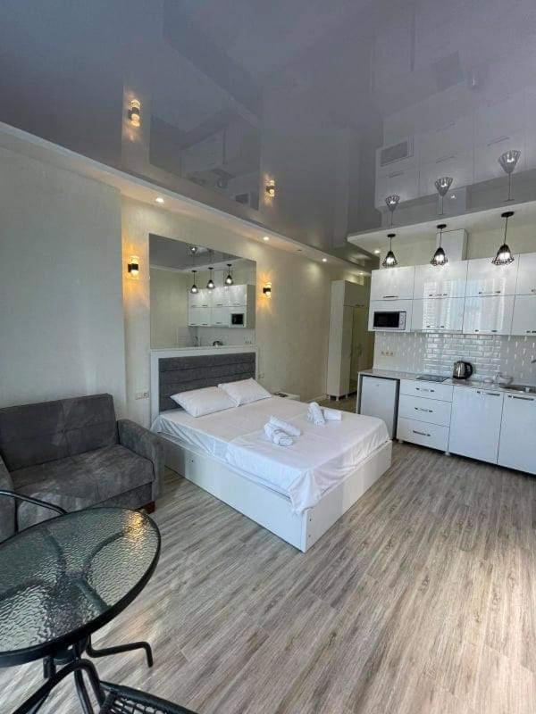 Apartamento Dar Tower Batumi Exterior foto
